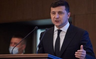 Зеленский назвал свой первый вопрос украинцам на опросе 25 октября