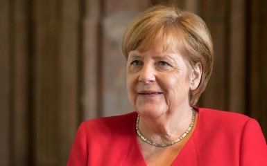 Зеленский подготовил неожиданный подарок для Меркель