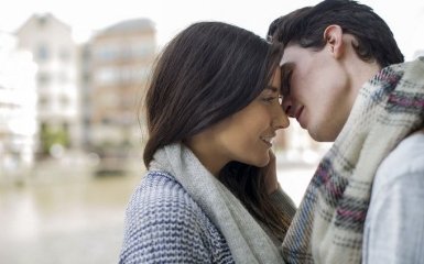 Дівчина померла після поцілунку з хлопцем: лікарі з’ясували причину