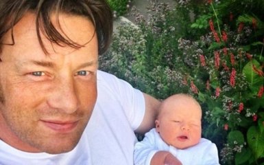Джейми Оливер наконец дал имя новорожденному сыну — западные СМИ