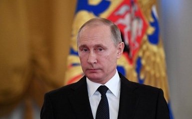 Подарок Путину: аналитики объяснили, для чего в России хотят переписать конституцию