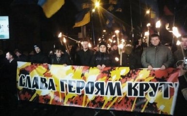 На Донбассе разгорается серьезный скандал из-за факельного шествия