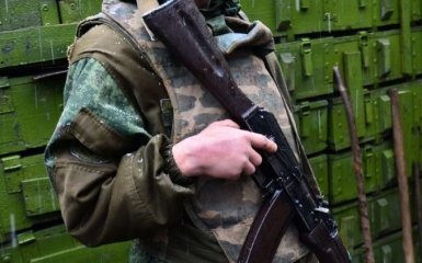 Окупанти на Донбасі оголосили перший призов до лав бойовиків "ЛДНР"