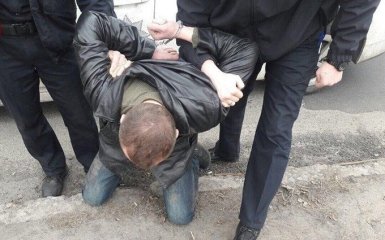 У Києві п'яний з "ксивою" радника міністра скоїв ДТП і втік: з'явилися фото