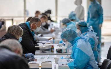 Ляшко анонсировал повышение зарплат медиков в Украине