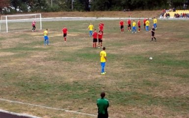 Картопляний футбол: українець забив курйозний пенальті - опубліковано відео