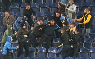 Ультрас побили нардепа на Дніпро-Арені: опубліковано відео