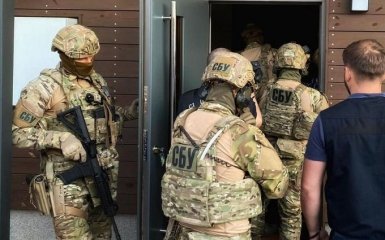 У хатньої робітниці Медведчука знайшли пів мільйона доларів