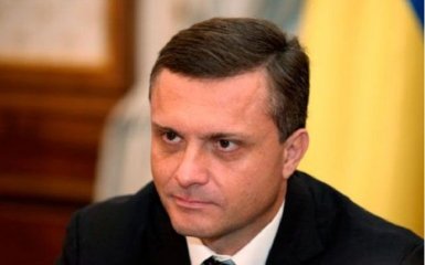 Одіозний екс-регіонал задекларував офшори і будинок в Європі