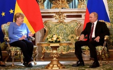 Меркель дала украинцам громкое обещание во время встречи с Путиным