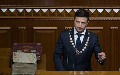 Приехали: петиция за отставку Зеленского набрала уже более 50% голосов