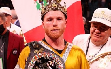 Альварес нокаутировал Планта и стал абсолютным чемпионом – видео боя