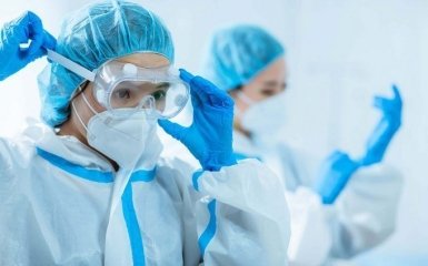 Вчені прокоментували можливість одночасно підхопити 2 штами COVID-19