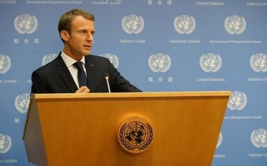 Зеленський і Макрон провели телефонну розмову