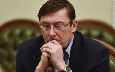 Нардепы собирают голоса за отставку Луценко
