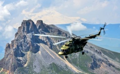 Военный вертолет сгорел после падения в РФ - подробности