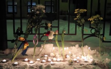 В Петербурге неизвестные помешали почтить память героев Небесной Сотни: опубликовано видео