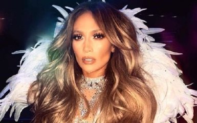 Дженніфер Лопес показала, як прекрасно може виглядати жінка в 50 років