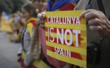 МИД Украины считает нелегитимным референдум о независимости Каталонии