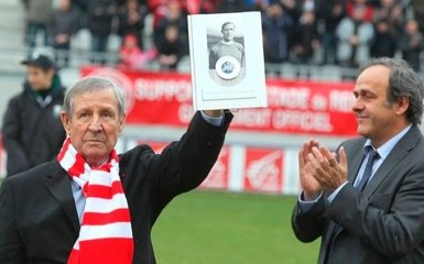 Умер легендарный Футбольный Наполеон, обладатель "Золотого мяча"