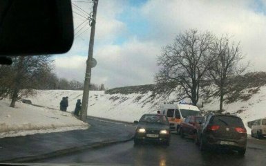 В центре Киева произошло ДТП: появились первые фото
