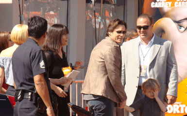 Что Джим Керри сделал со своим лицом