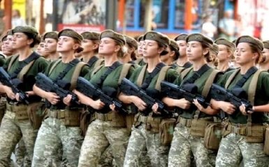 Военный учет женщин будет касаться и матерей – данные Минобороны