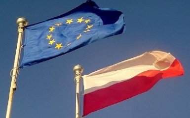Дело Polexit. В правительстве прокомментировали масштабные протесты из-за выхода Польши с ЕС