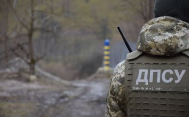 В Україну не пустили путінського політика з медаллю за анексію Криму