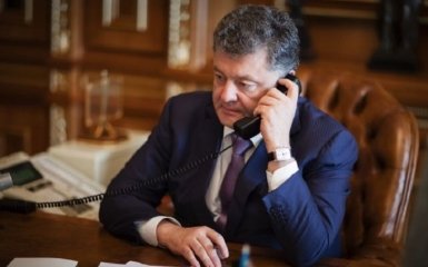 Как Порошенко позвонил бойцу АТО: сеть взорвало видео