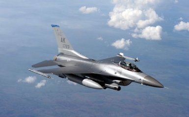 В Lockheed Martin запропонували один з варіантів передачі F-16 Україні