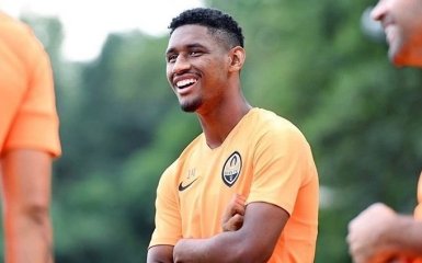 Зоряний бразилець з "Шахтаря" таємно одружився з українкою - видовищні весільні фото