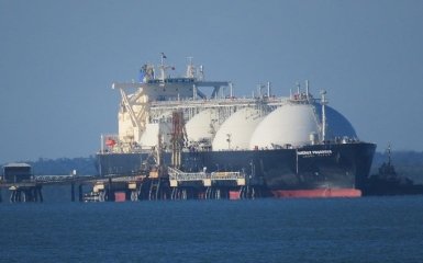 Японія буде постачати газ до Європи через загрозу РФ