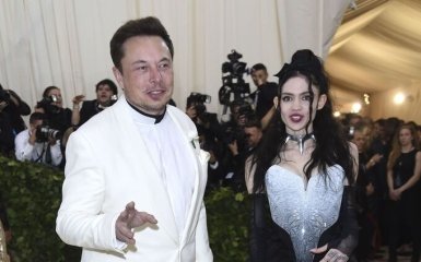 Ілон Маск вдесяте став батьком. Це третя дитина від епатажної співачки Граймс