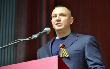 Жизнь сепаратиста коротка: в сети высмеяли фото Жилина с главарем ДНР