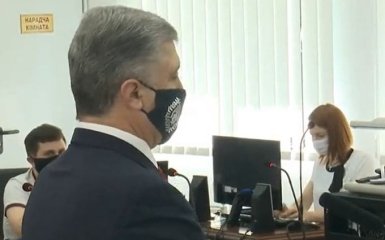 Порошенко допитують в суді у справі Януковича і анексії Криму - пряма трансляція