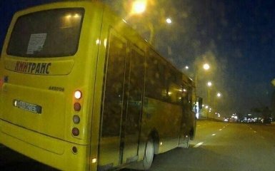 У Києві водій маршрутки влаштував гонки з поліцією: опубліковані фото
