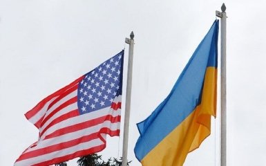 В США одобрен важнейший закон об Украине