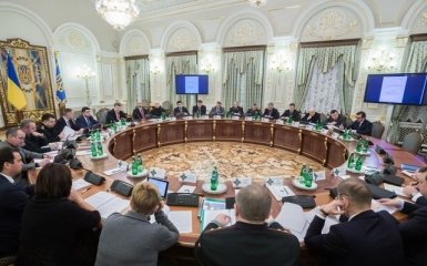 Оборонный заказ простимулирует экономику Украины - Порошенко