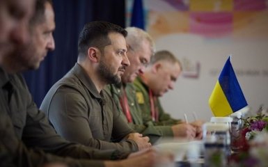 ВСУ никуда не уходят из Бахмута — Зеленский