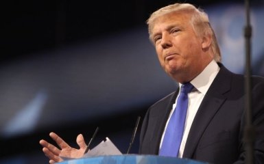 Трамп хоче жорстко відповісти Китаю за влаштовану епідемію COVID-19