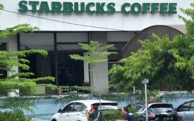 Starbucks закрывает свои заведения в столице Индонезии