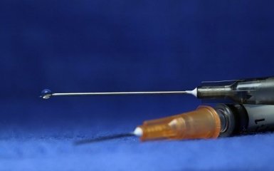 В ЄС прокоментували чутки про необхідність третьої дози вакцини