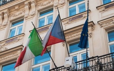 Запад решил поставлять Украине тяжелую военную технику