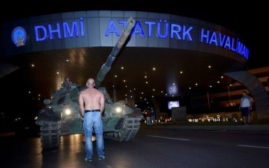 После провала переворота Эрдоган совершил загадочный поступок