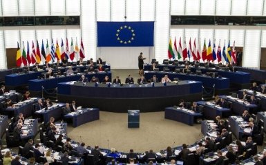 Європарламент допустив виключення Росії з системи SWIFT