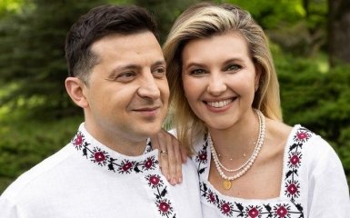 Зеленський в "російській" вишиванці спровокував гучний скандал