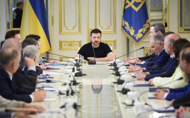 Zelensky asks the US Senate not to delay