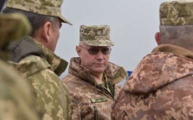 Главнокомандующий ВСУ срочно ездил на Донбасс