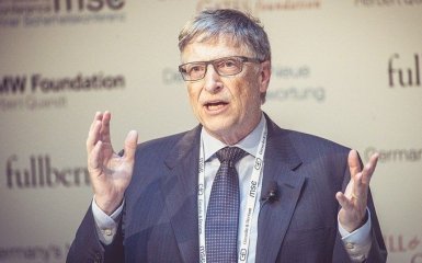 Гейтс попередив весь світ про небезпеку вакцини від COVID-19 для людей